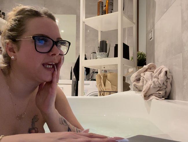 s*xyJanaHot Porno Video: Chatten/Cam in der Badewanne