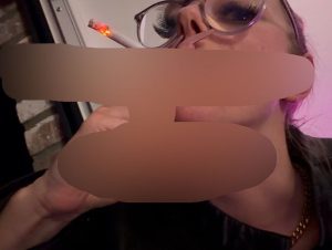 s*xyJanaHot Porno Video: Lederjacke rauchen & Dirty Talk