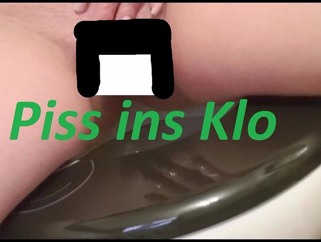 s*xyJanaHot Porno Video: pi** ins Klo